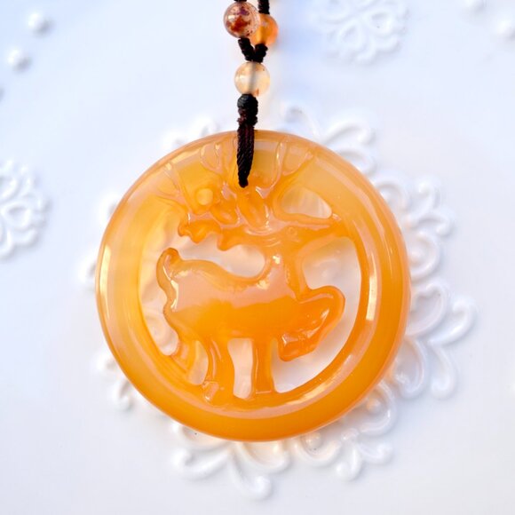 Agate Deer Pendant Necklace - Chinese Jade Stone Beaded Necklace - Picture 3 of 5